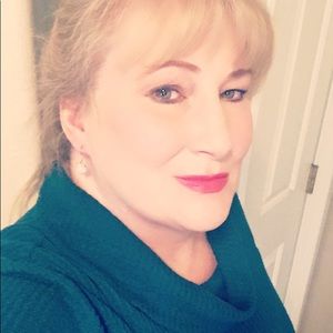 Meet your Posher, Lee